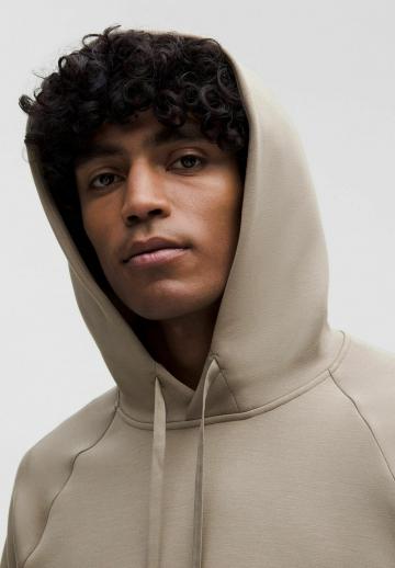 Спортивная кофта