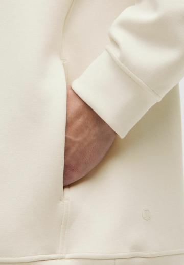 Спортивная кофта