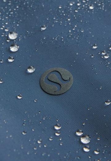 Куртка-дождевик