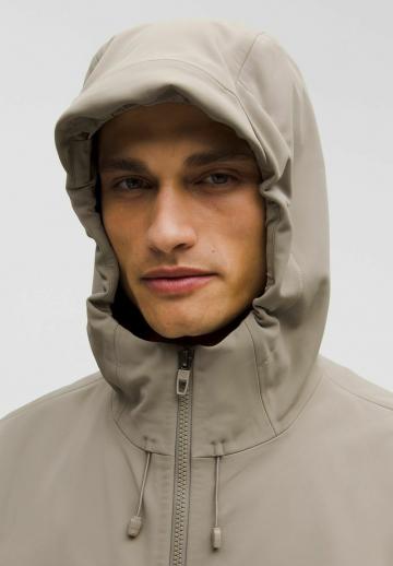 Куртка-дождевик