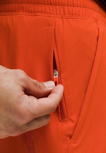 Спортивныве шорты