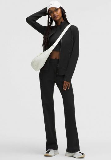 Спортивная толстовка