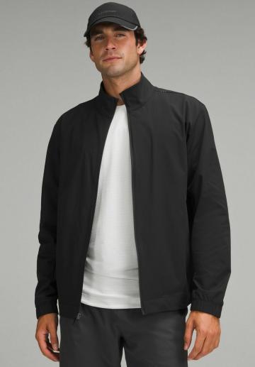 Спортивная куртка