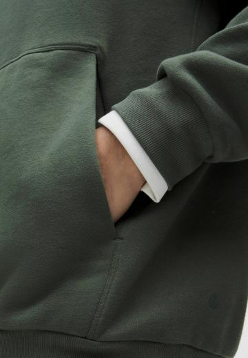 Спортивная кофта