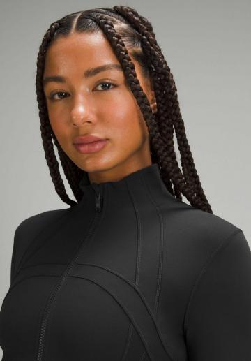 Спортивная толстовка