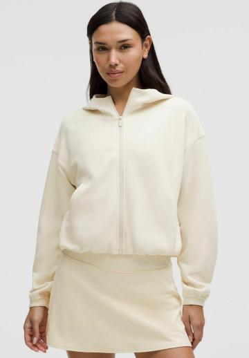 Спортивная толстовка