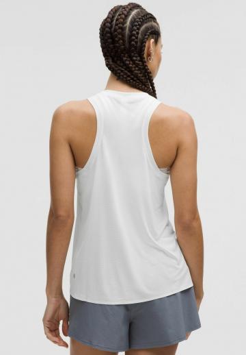 Спортивный топ