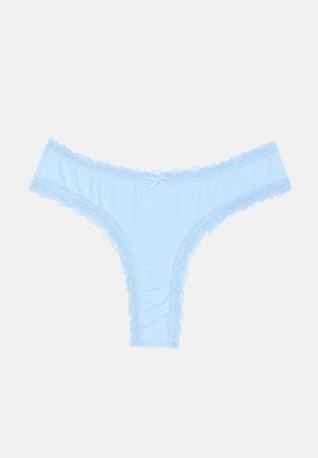 Трусы на бедрах