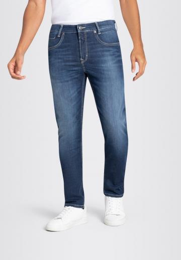 Узкие джинсы