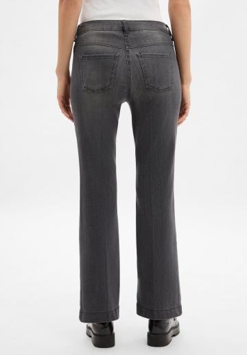 Клешеные брюки