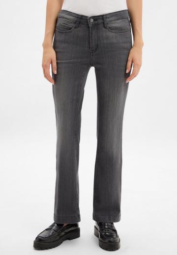 Клешеные брюки