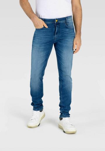 Узкие джинсы