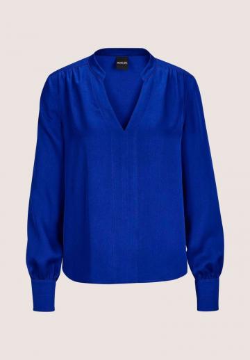 Атласная блузка