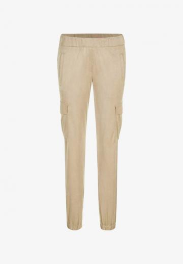 Брюки с накладными карманами