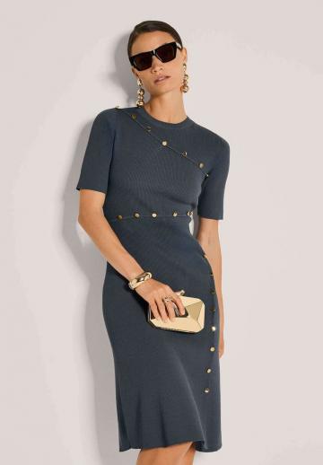 Вязаное платье