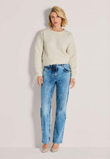 Прямые джинсы