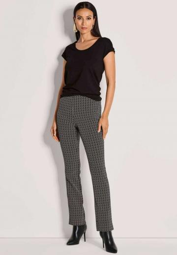 Узкие брюки