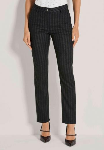 Узкие брюки