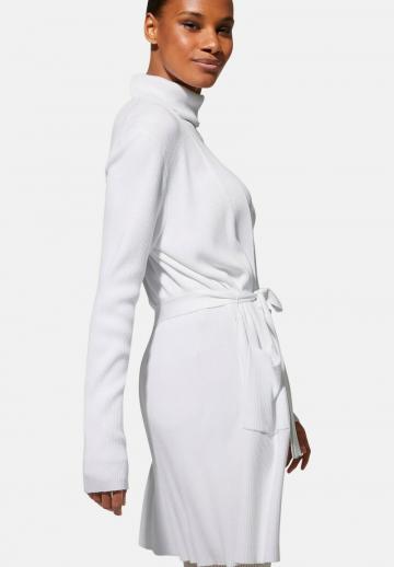 Длинный жилет