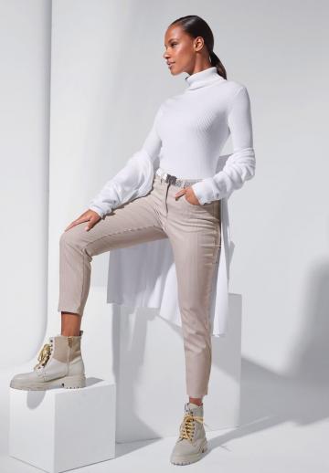 Длинный жилет