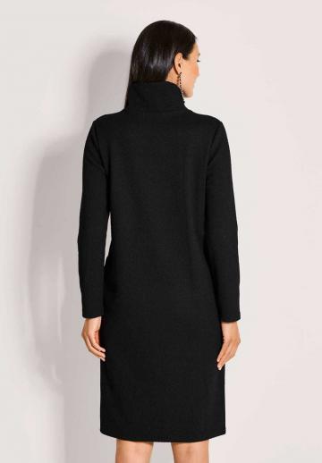 Платье футляр