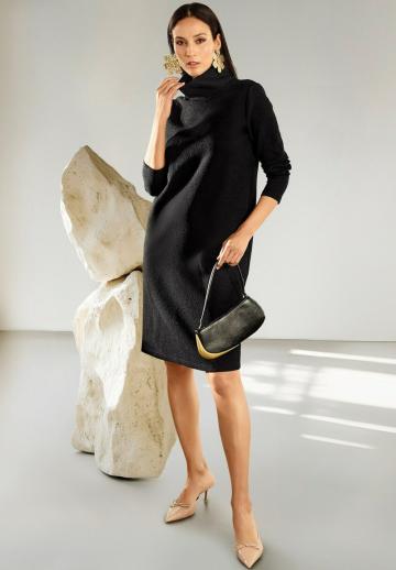 Платье футляр