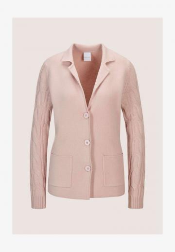 Вязаная кофта