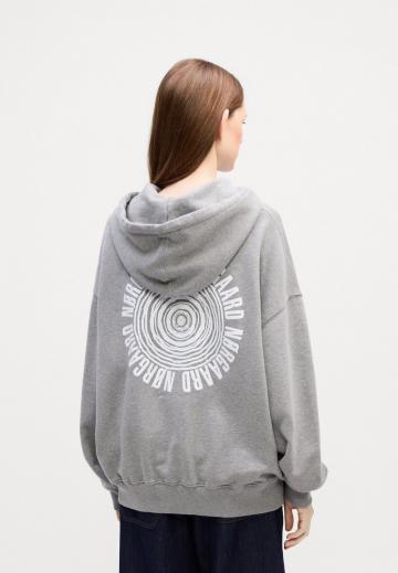 Пуловер с капюшоном