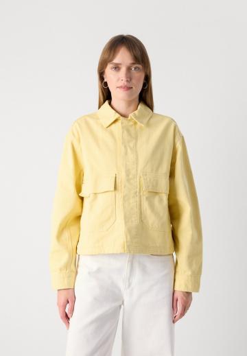 Джинсовая куртка