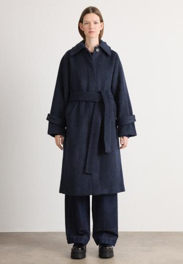 Шерстяное пальто