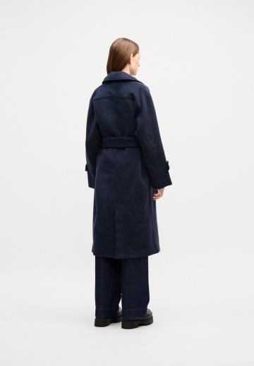 Шерстяное пальто