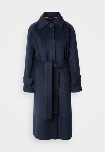 Шерстяное пальто