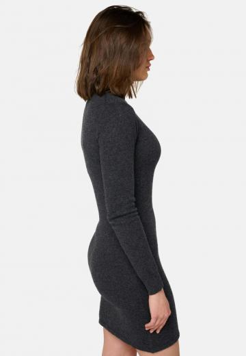 Платье футляр