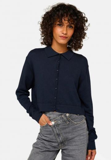 Вязаная кофта