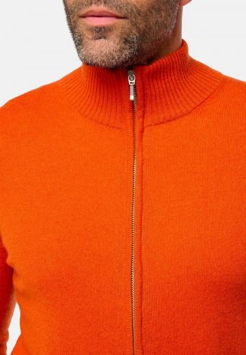 Вязаная кофта