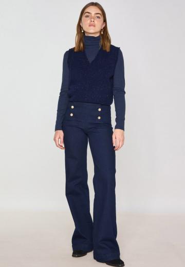 Пуловер без рукавов