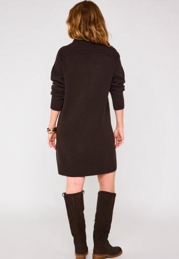 Вязаное платье