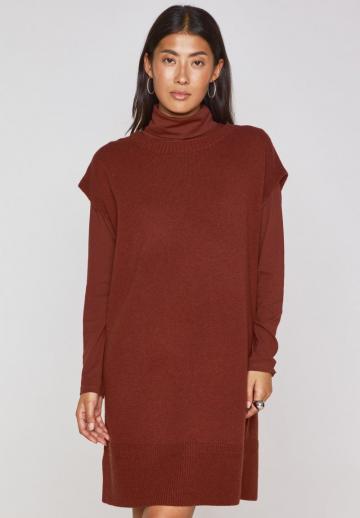 Вязаное платье