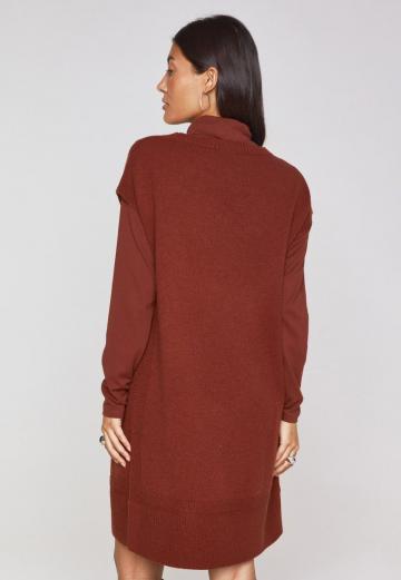 Вязаное платье