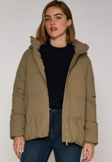 Зимняя куртка