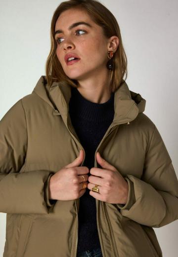 Зимняя куртка