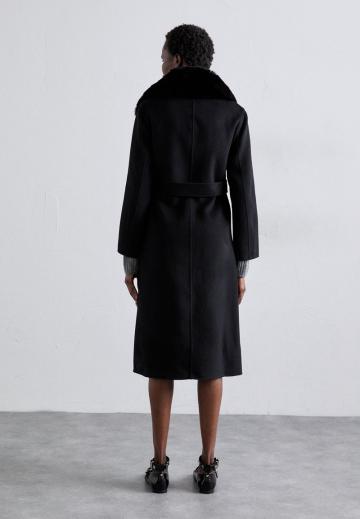 Шерстяное пальто