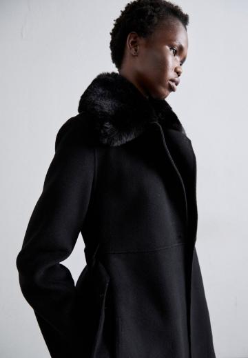 Шерстяное пальто