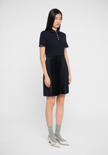 Вязаное платье