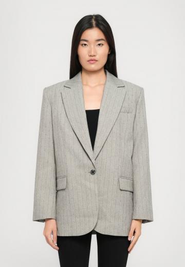 Длинный блейзер