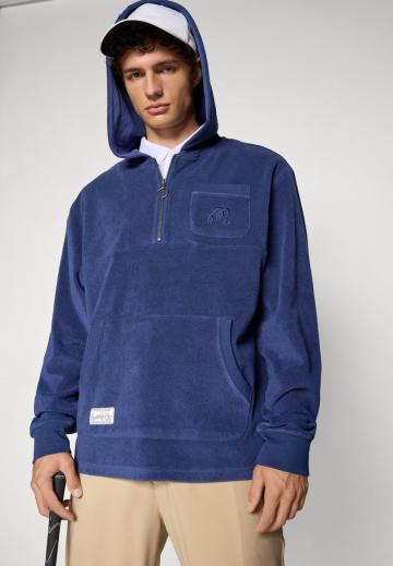 Спортивная кофта