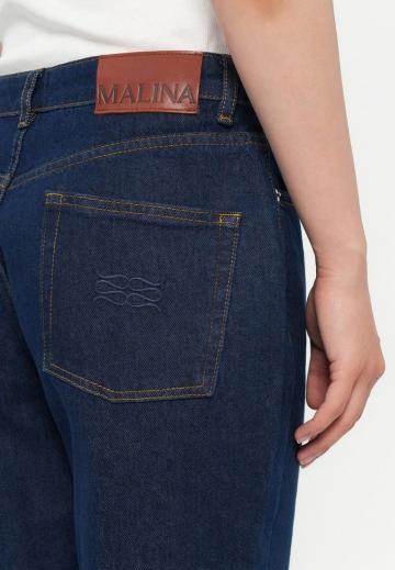 Прямые джинсы