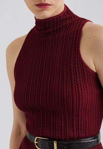 Вязаное платье