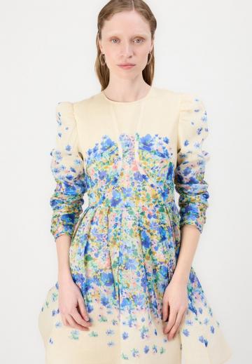 Короткое платье