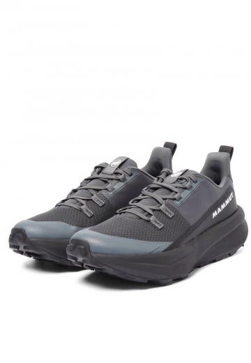 Походные кроссовки